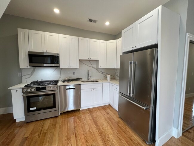 75 Pearl St Unit 3