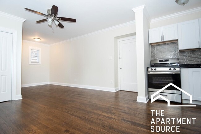 2127 N Dayton St Unit 203