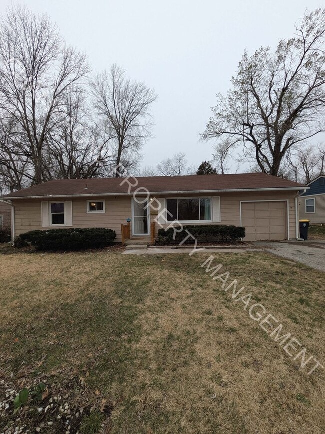 Building Photo - Single Family Home in South KC