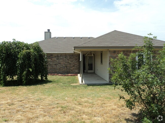 Building Photo - 3501 Woodrow Dr Rental