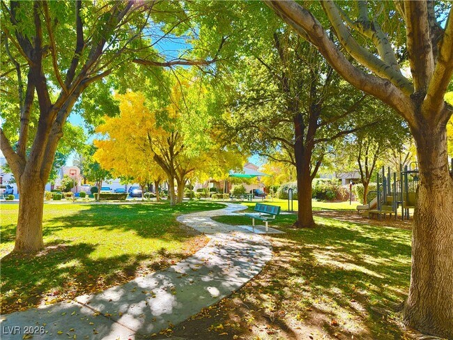 Photo - 5524 Ivy Side Ave