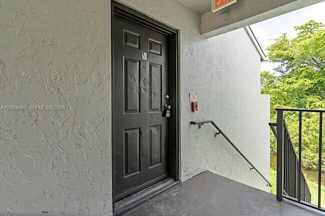 Photo - 1201 Lake Victoria Dr Unidad V