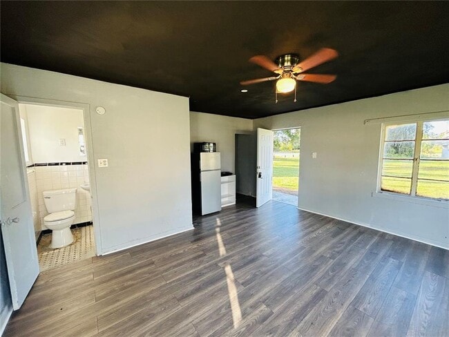 Photo - 8010 SE US Hwy 301 Unit 4A