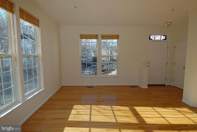 Building Photo - 13950 Lullaby Rd