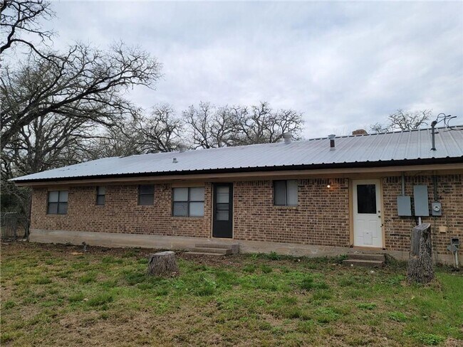 19219 Hogeye Rd Unit A & B