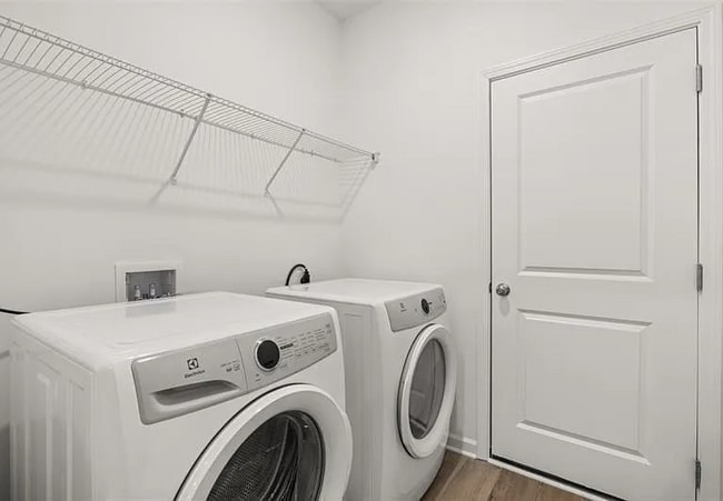 Photo - 942 Evergreen Rd