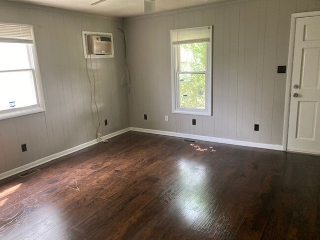 Photo - Murfreesboro 1250 SF, 3BR/1.5BA near downtown Murfreesboro