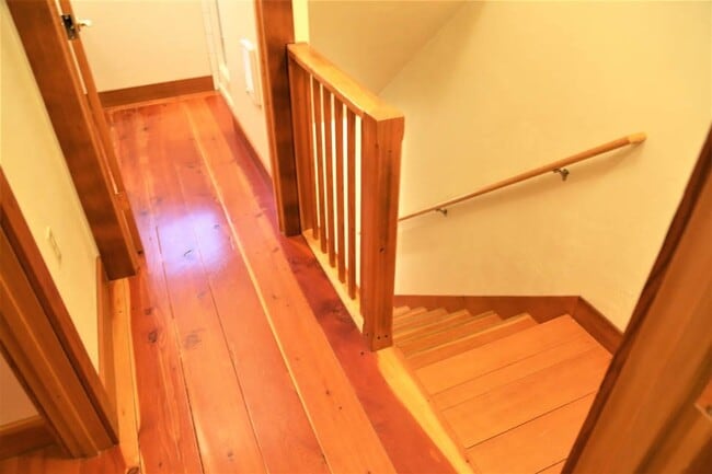 Photo - Extraordinary 2bed/2bath Loft in Historic Barn next door to Oregon State