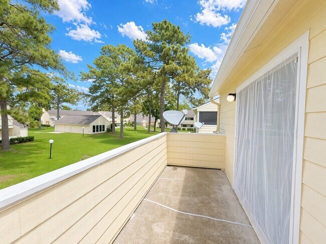 Building Photo - 14555 Wunderlich Dr Unit 2609