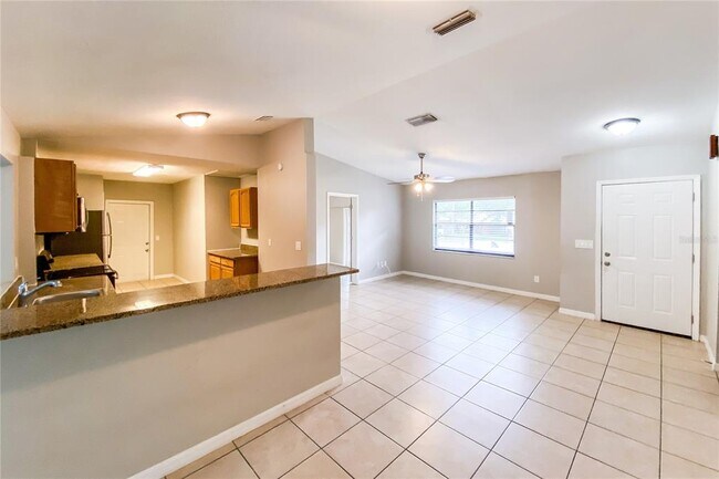 Photo - 3053 Stanton Ave