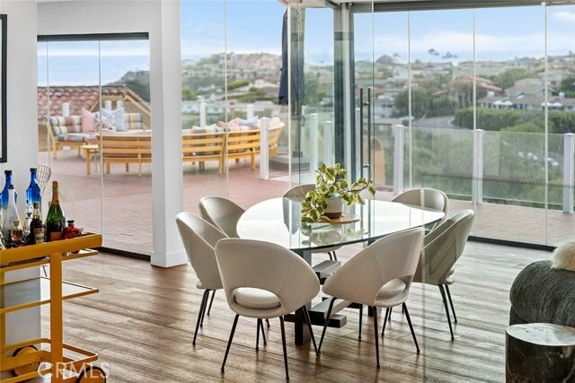 343 Emerald Bay