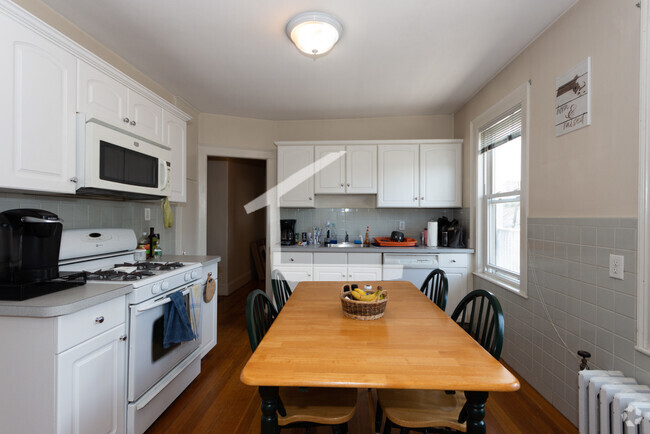 Building Photo - 440 Washington St Unit 3 Rental