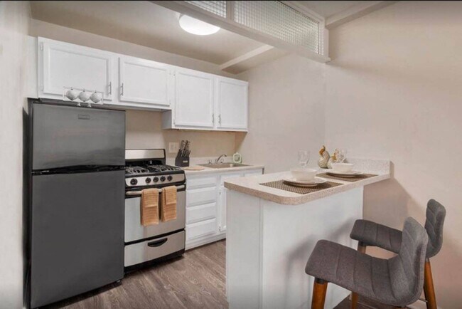 Premium Package: Kitchen Configuration in the One-Bedroom Layout