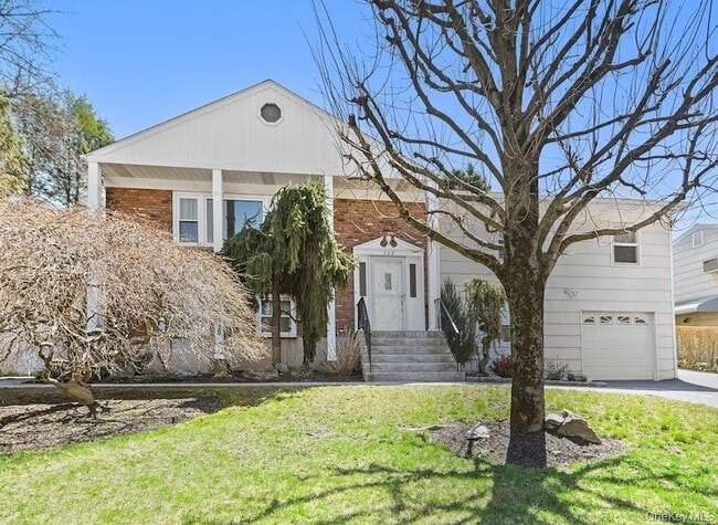 Building Photo - 568 Manville Rd Unit Upper R