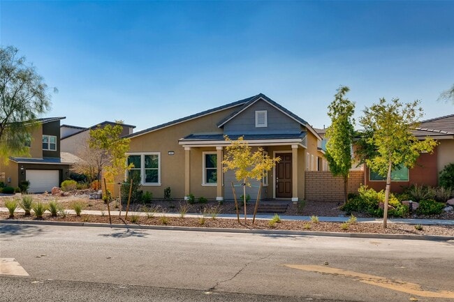 Building Photo - GORGEOUS SINGLE-STORY HOME WITH OPEN FLOOR...