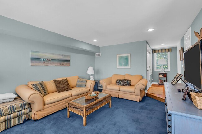 Photo - 127 Trenton Ave