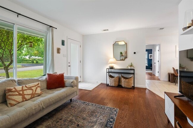 Photo - 5210 Waterbrook Dr