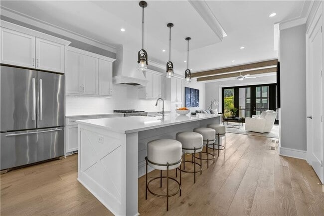 Photo - 1272 Appleden Way