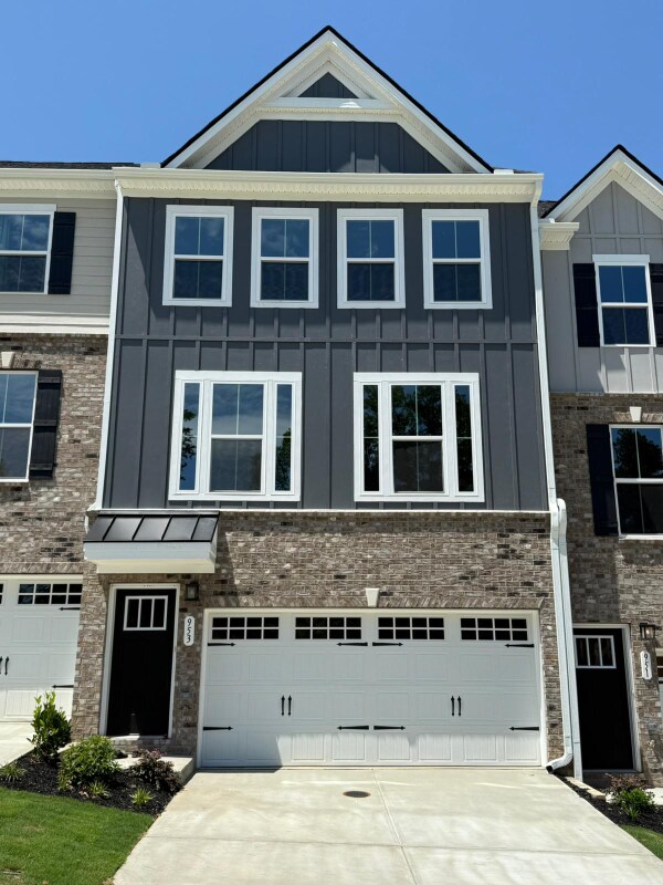 Photo - 953 Woods Chapel Rd