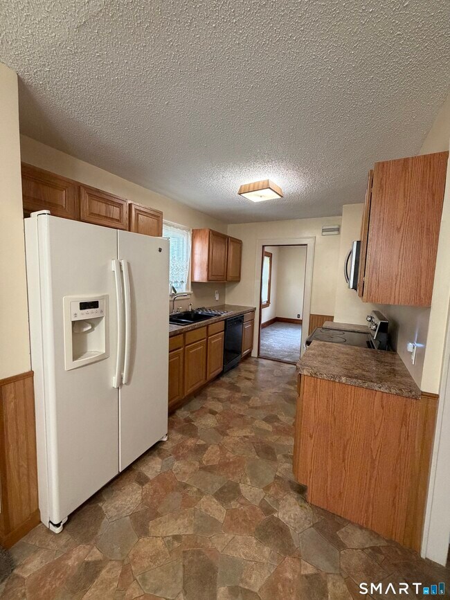 Photo - 70 Wooster Ave