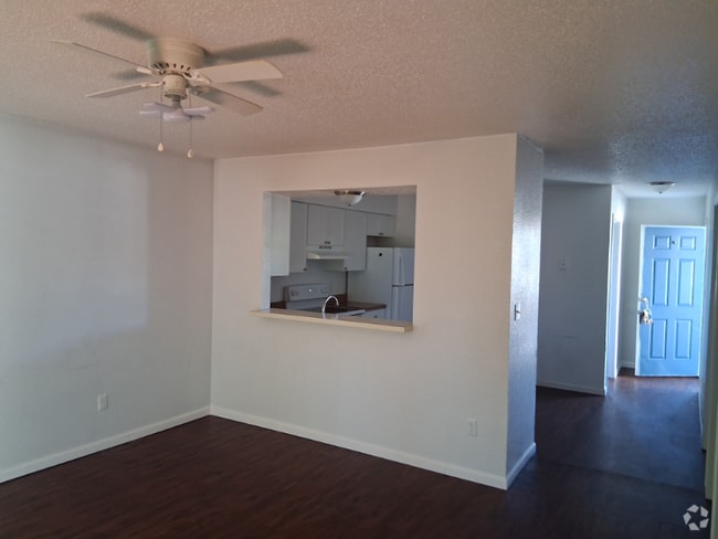 Building Photo - 1062 Mace Rd Rental