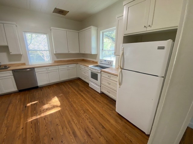 Photo - 210 First St