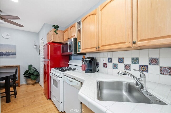 336 Chester St