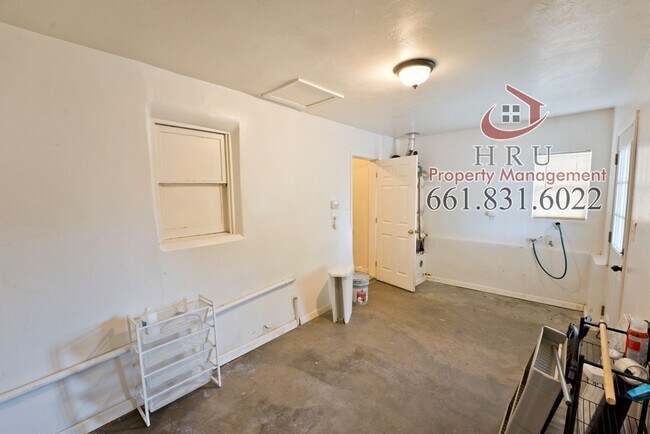 Photo - 3 bedroom/2 bath house WIL VERY LARGE LOT