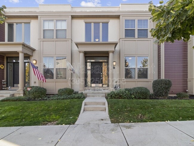 Building Photo - 4721 W Zig Zag Rd