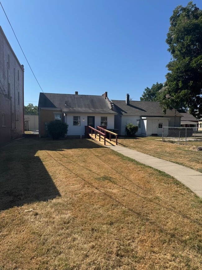 Photo - Available now 2 bed/1 bath
