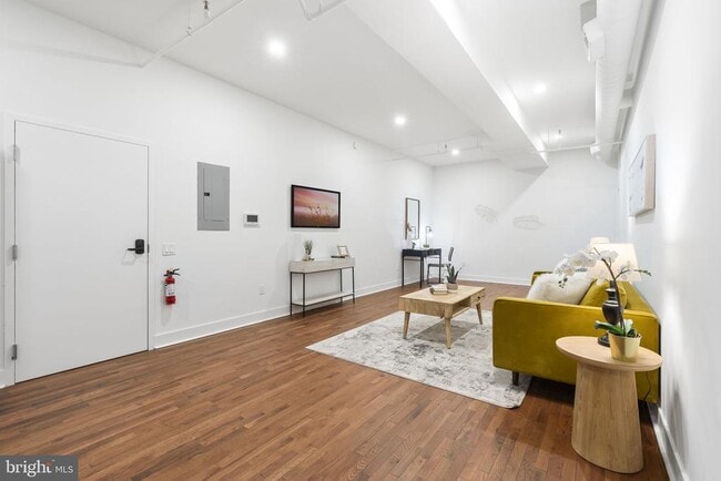 Building Photo - 240 Hermitage St Unit 102