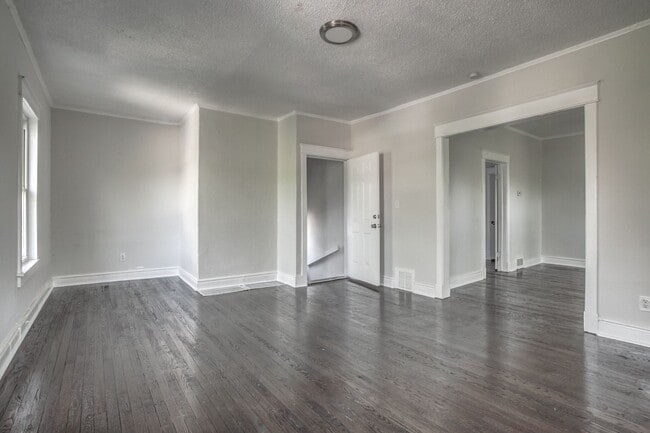 Photo - 3233 Park Ave Unit 1