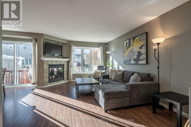 Photo - 1031 Capreol St