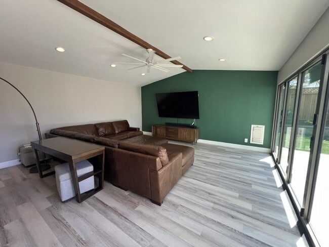 Photo - 1180 Pecos Way