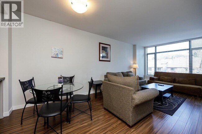 Photo - 215 W 1st St Unité 511