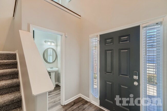 Photo - 3919 King Fisher Dr