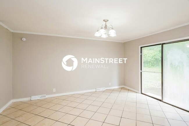 Photo - 3 Bedroom Pet-Friendly Home in HENDERSONVILLE, TN with Main Street Renewal