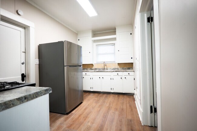 Photo - 116 Kennet Ct NW Unit 116