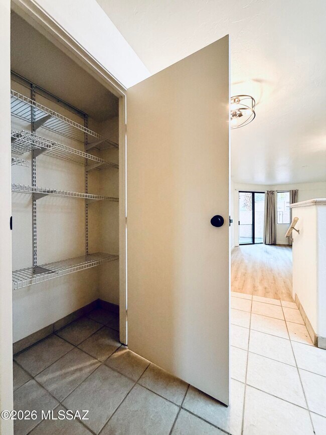 5675 N Camino Esplendora Unit 5126
