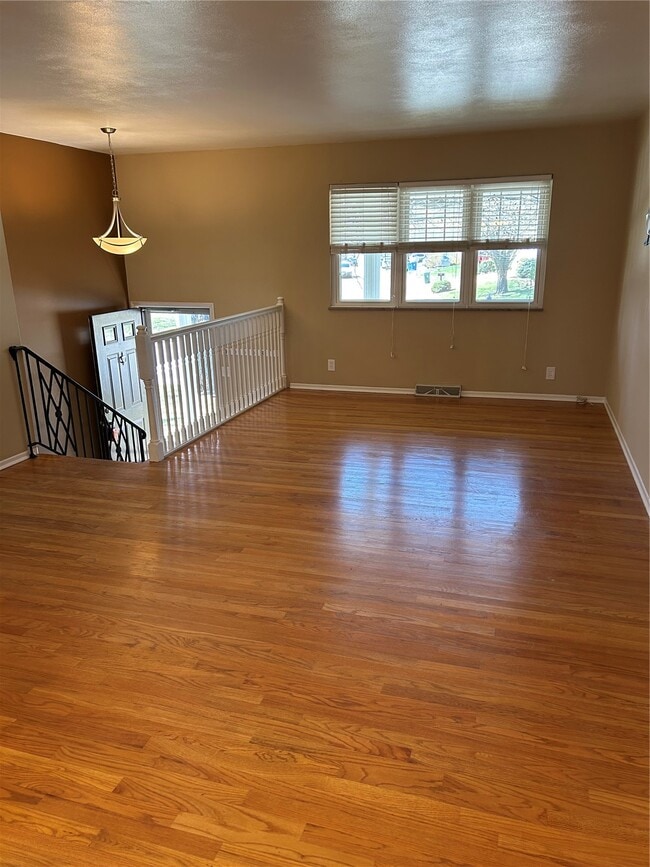 Photo - 436 Lindy Blvd