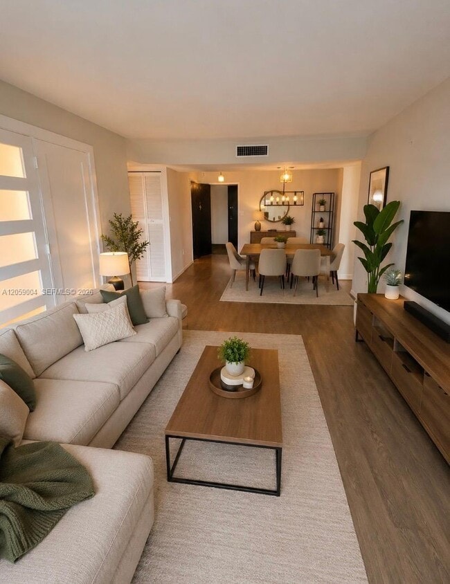 Photo - 600 Biltmore Way Unit 1108