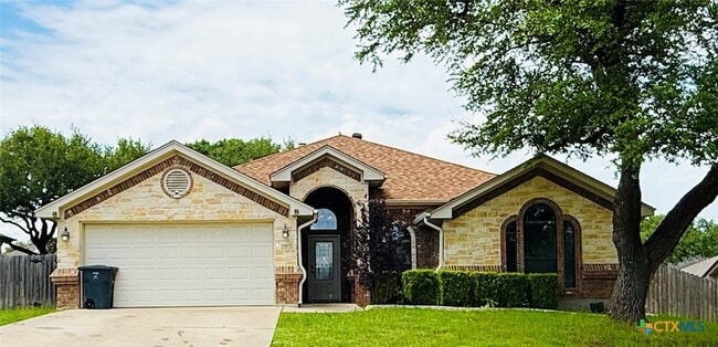 Building Photo - 6403 Flag Stone Dr