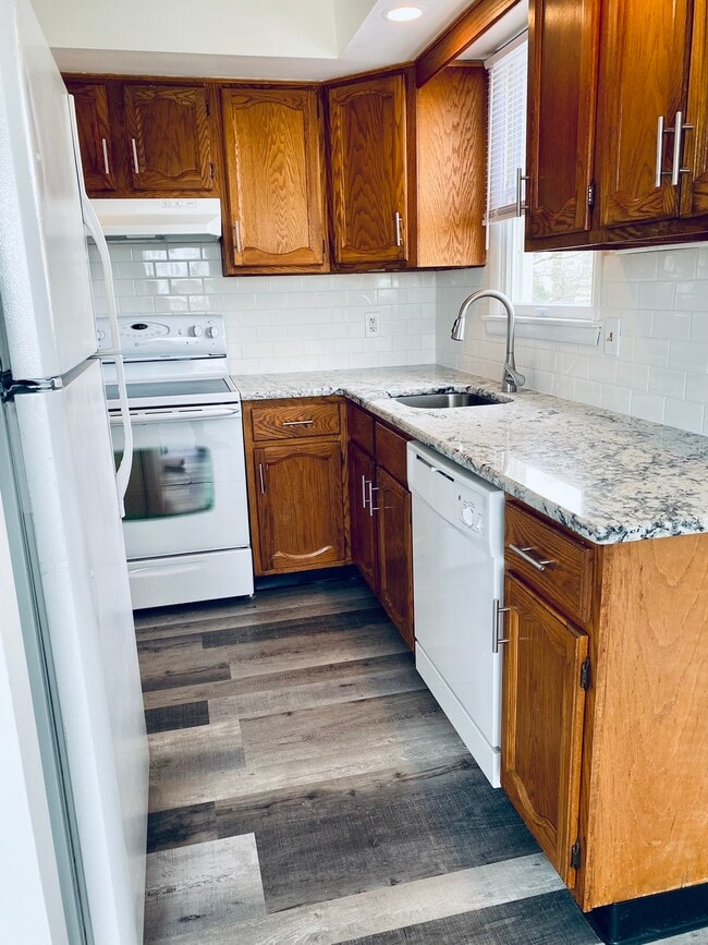 Photo - 848 N 16th St