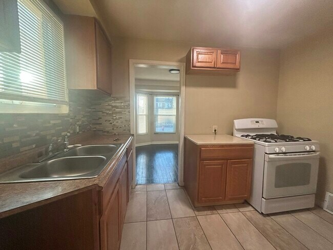 Photo - 18000 Pinehurst St