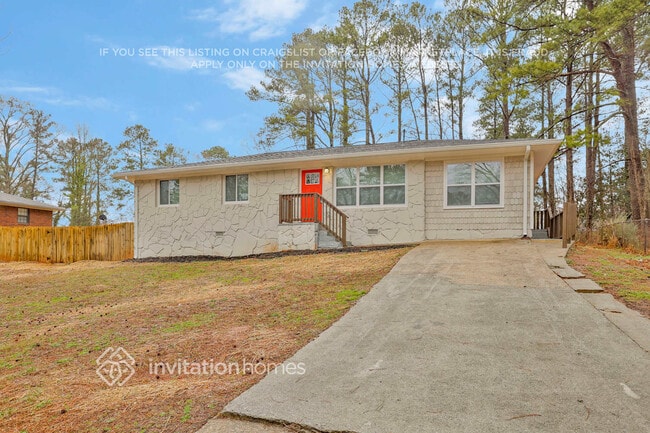 Building Photo - 1100 Grace St SW