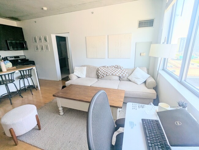 Photo - 659 W Randolph St Unidad 711