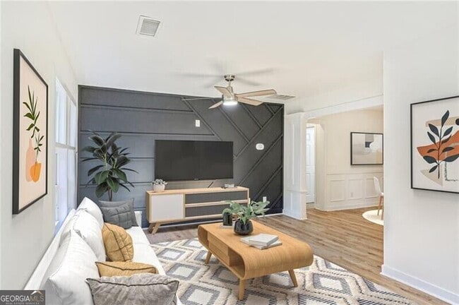 Photo - 1258 Lyle Ave