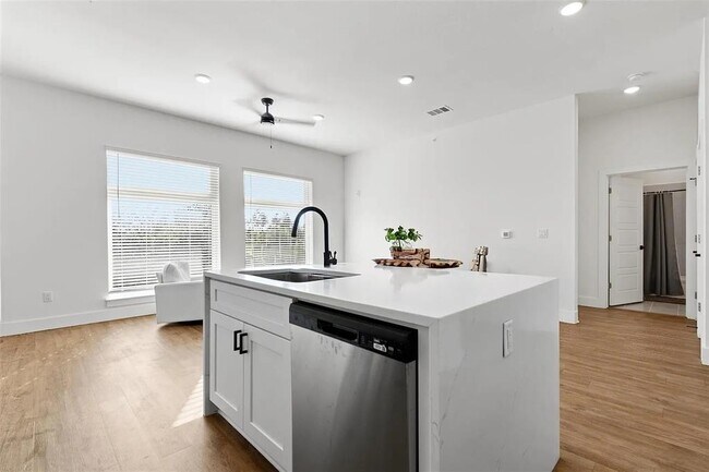Photo - 1811 Webberville Rd Unit 1305