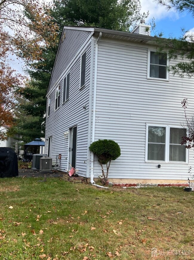 Photo - 100 Wyndmoor Dr