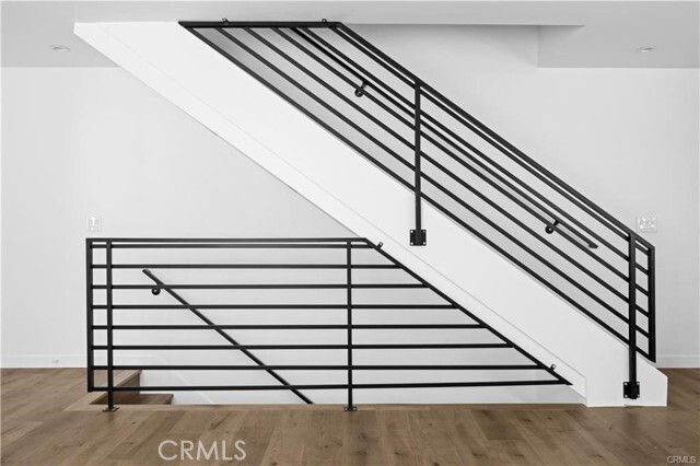 Photo - 6832 Hazeltine Ave